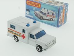 Matchbox 41 E Superfast Ambulance Krankenwagen weiß Near MIB OVP 